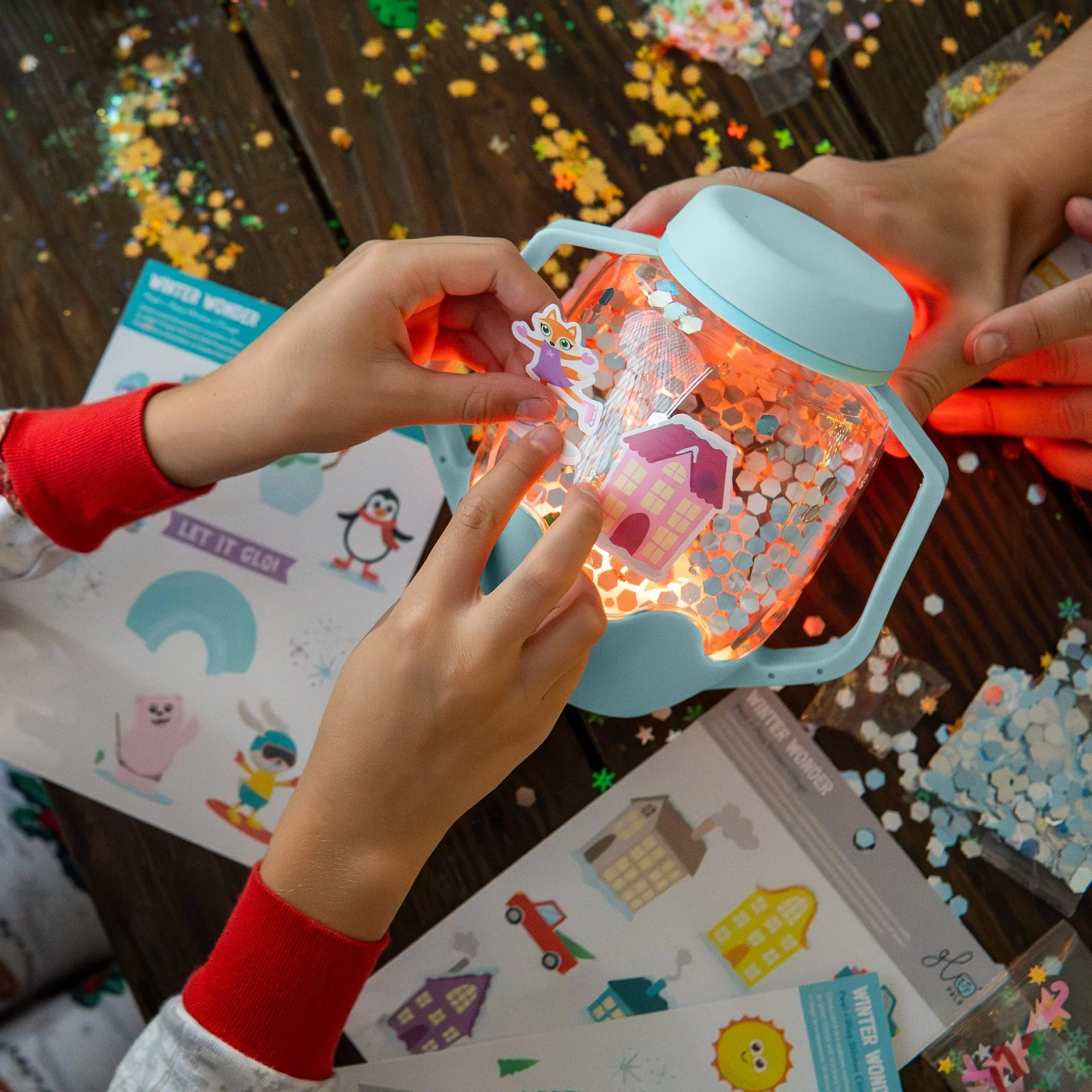 Glo Pals - DIY Sensory Play Jar Snowglobe Set, photo 3 of 4